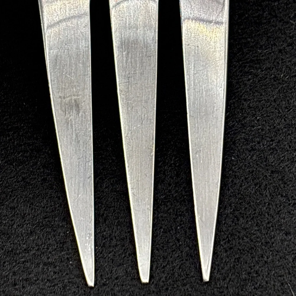 Towle Supreme Cutlery Satin 18/8 Stainless Steel 3 Prong Serving Fork KOREA